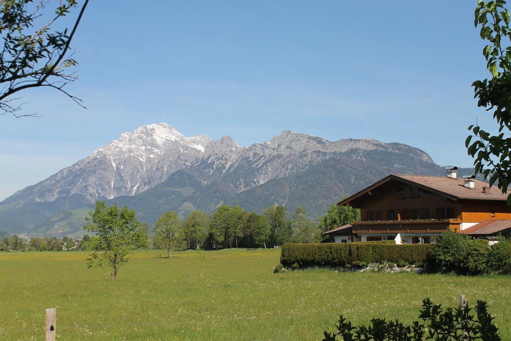 Haus Hartl Hotel Saalfelden Exterior photo